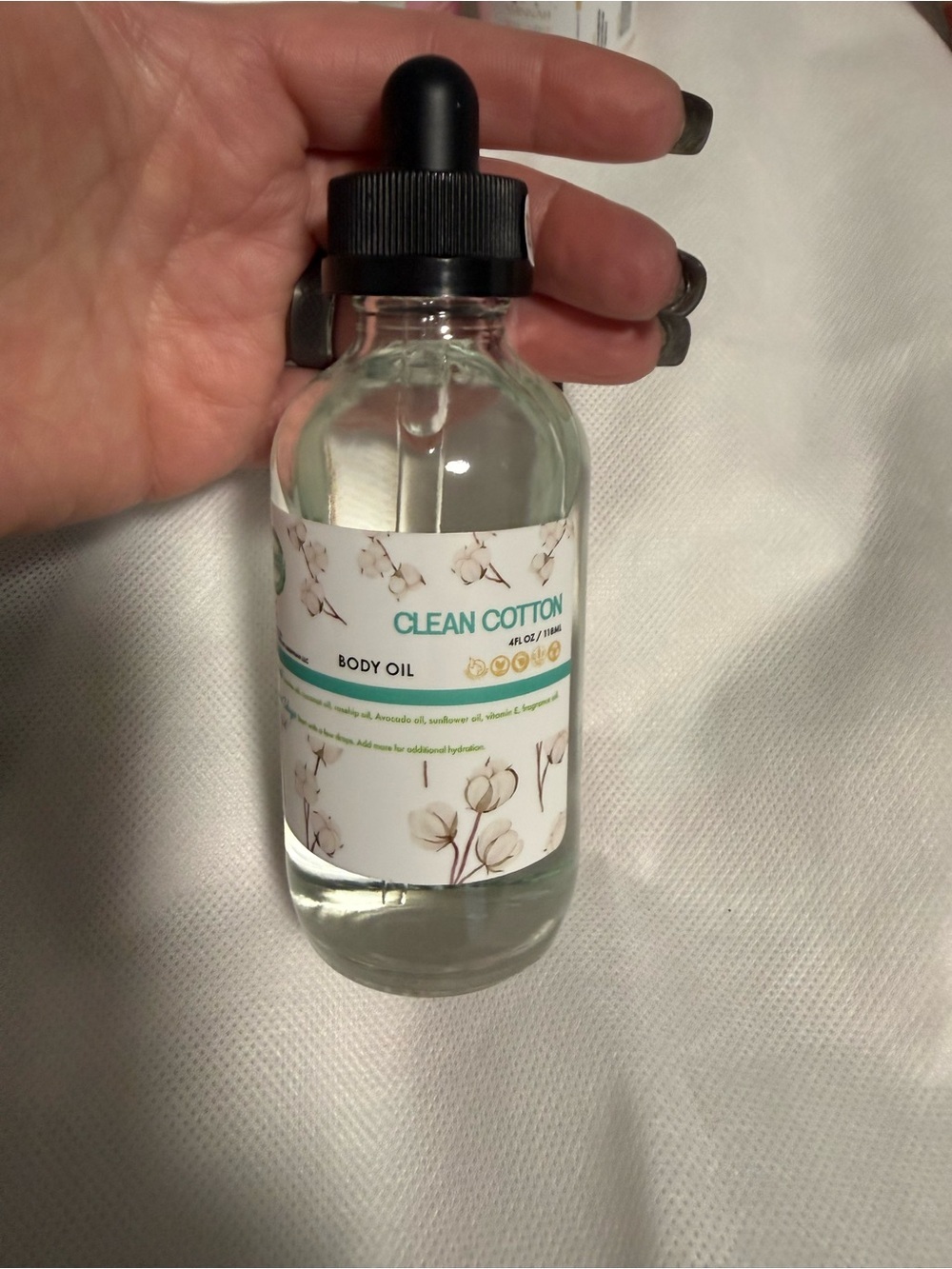 Aminnah Clean Cotton Body Oil! ❤️